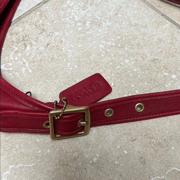 Coach Crimson Leather Shoulder Bag - Picture 4 of 5